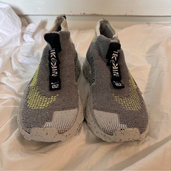 Nike Grey Sneakers - Picture 10 of 13